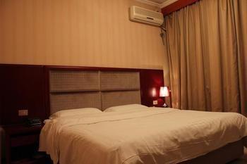 Dongfang Hotel Харбин Экстерьер фото