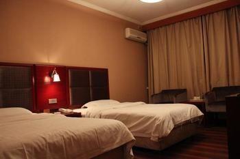Dongfang Hotel Харбин Экстерьер фото