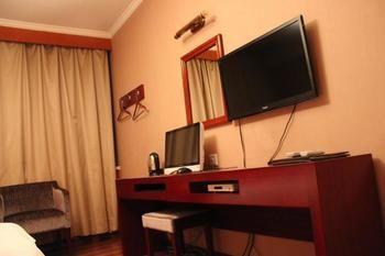 Dongfang Hotel Харбин Экстерьер фото